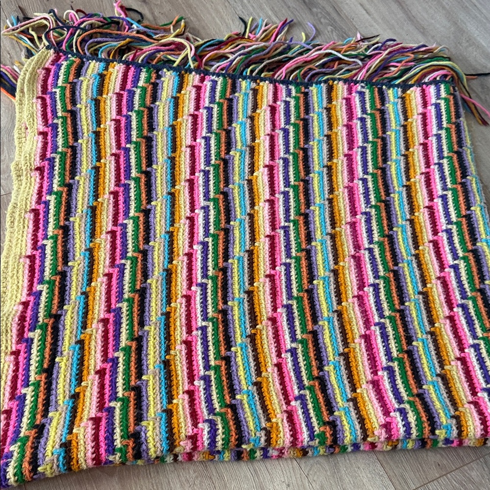 Colorful Crochet Blankets - Picture 5 of 6